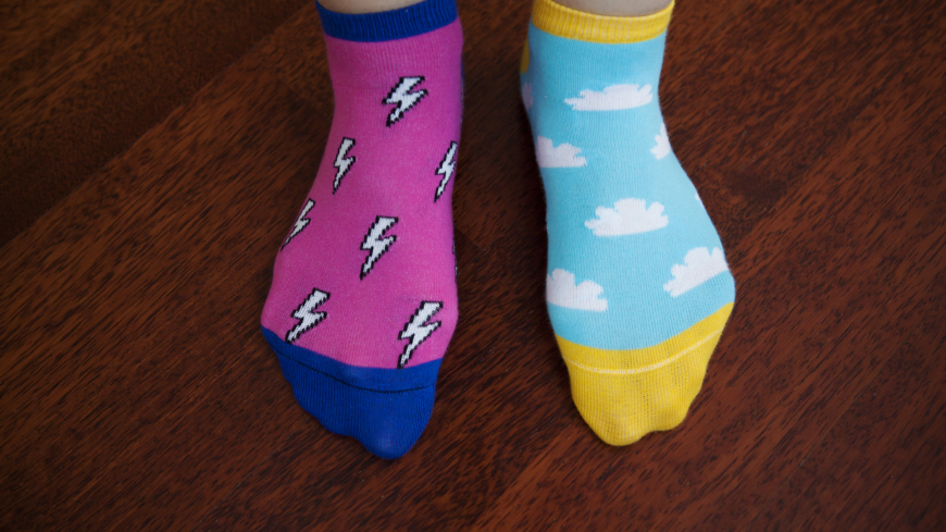 Ta på dig omaka strumpor och rocka sockorna du med!